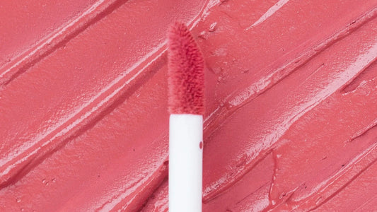 5 Everyday Mistakes That Ruin Your Lipstick Look (and How to Avoid Them)
