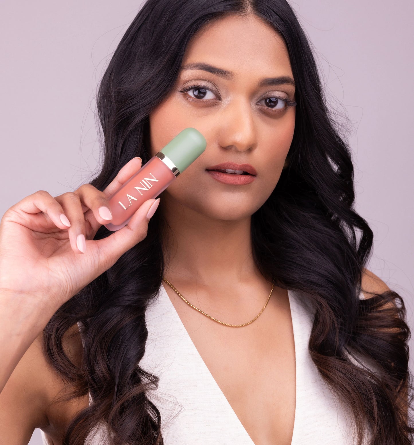 Velvet Kiss -  01 Sweet Talker (Matte Liquid Lipstick)